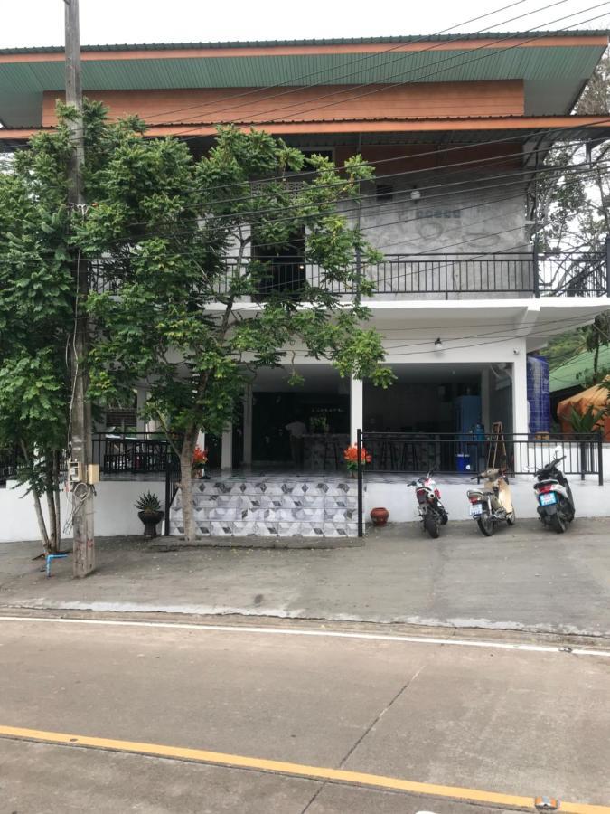 P And P'S Guesthouse Koh Tao Exterior photo