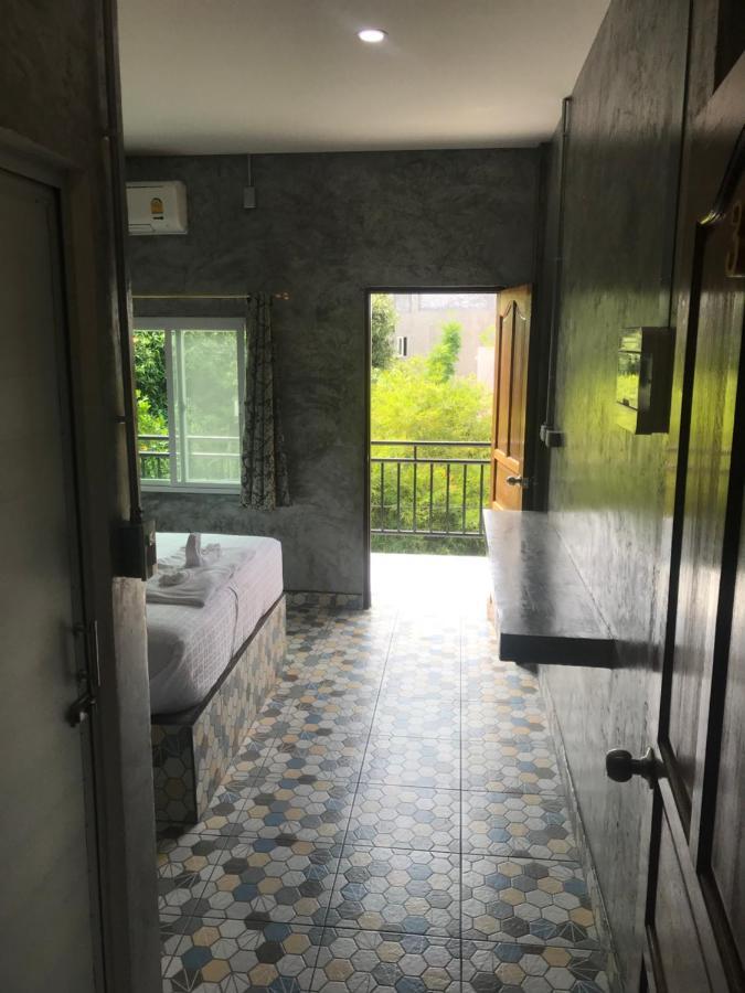 P And P'S Guesthouse Koh Tao Exterior photo
